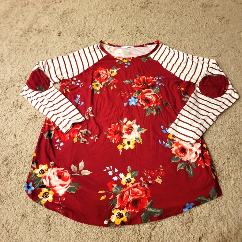 Women's Reborn J Floral 3/4 Sleeve Shirt - Brand New Without Tags!